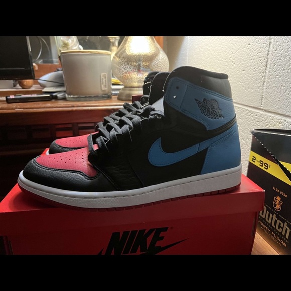 Brand New never worn ordered the wrong size and need to get did of these